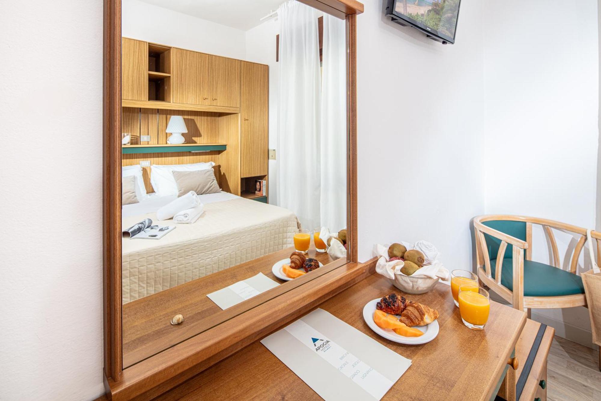 Hotel Astor Лідо-ді-Єзоло Екстер'єр фото