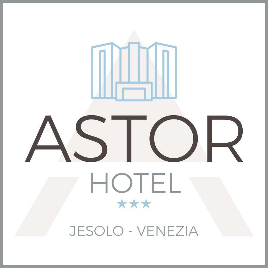 Hotel Astor Лідо-ді-Єзоло Екстер'єр фото